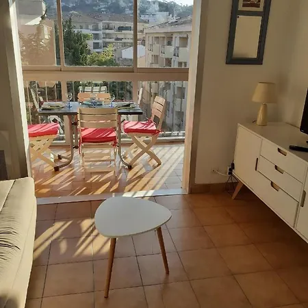 Apartment T1 Bis A 50 M De La